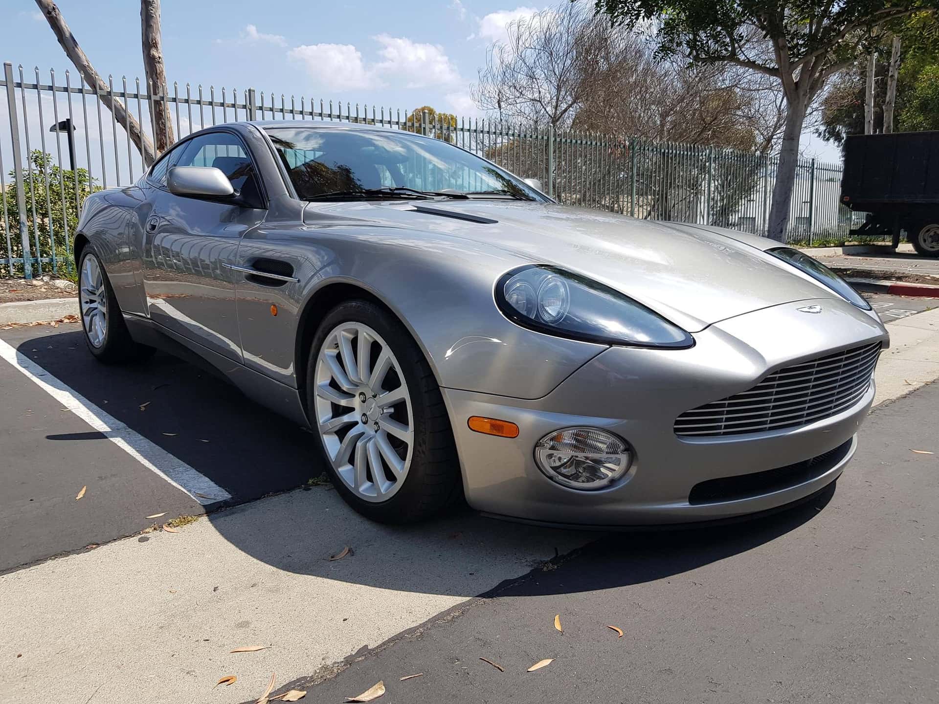 2002 Aston Martin Vanquish sold for $46,300