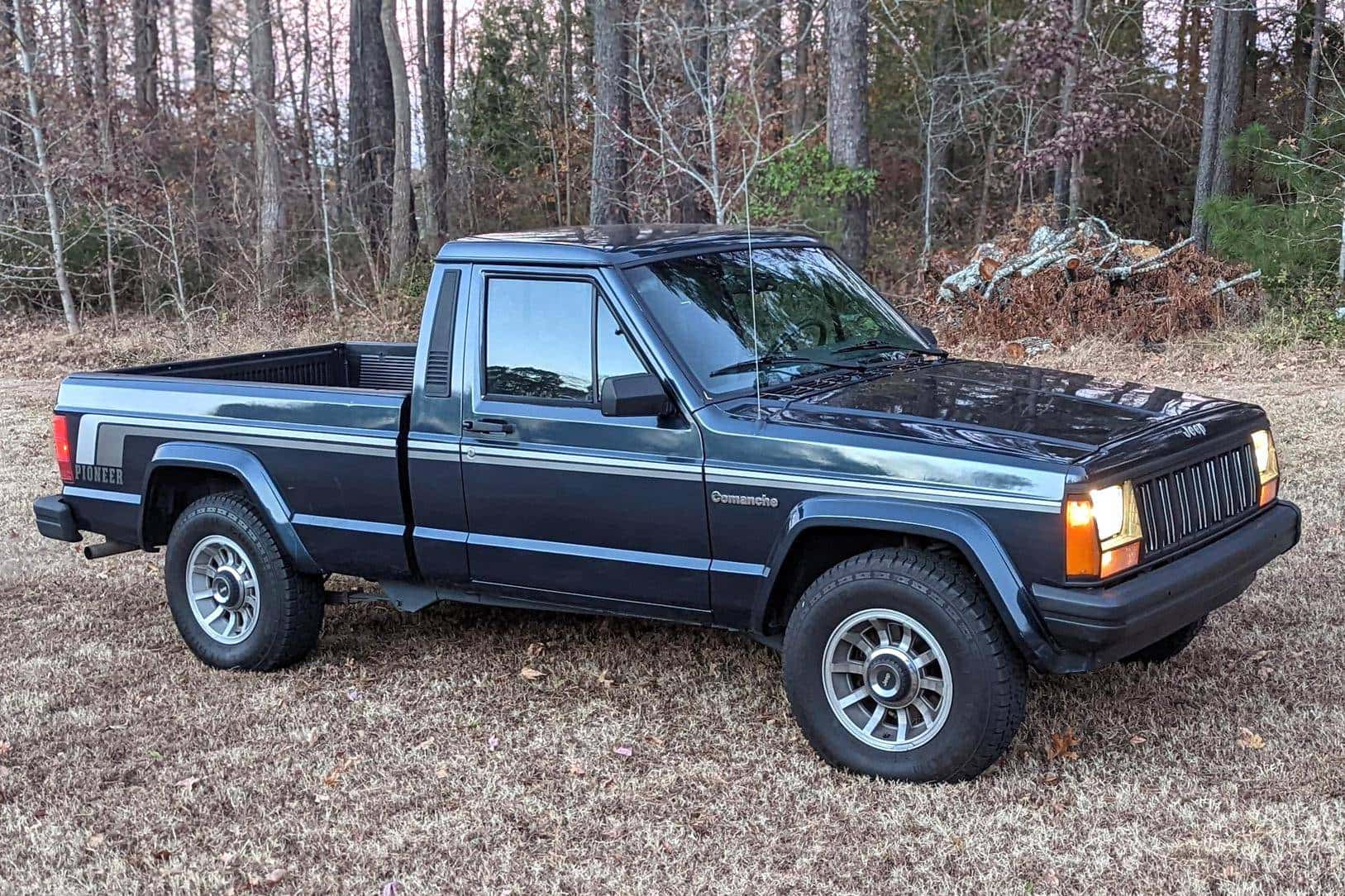 1990 Jeep Comanche sold for $8,000