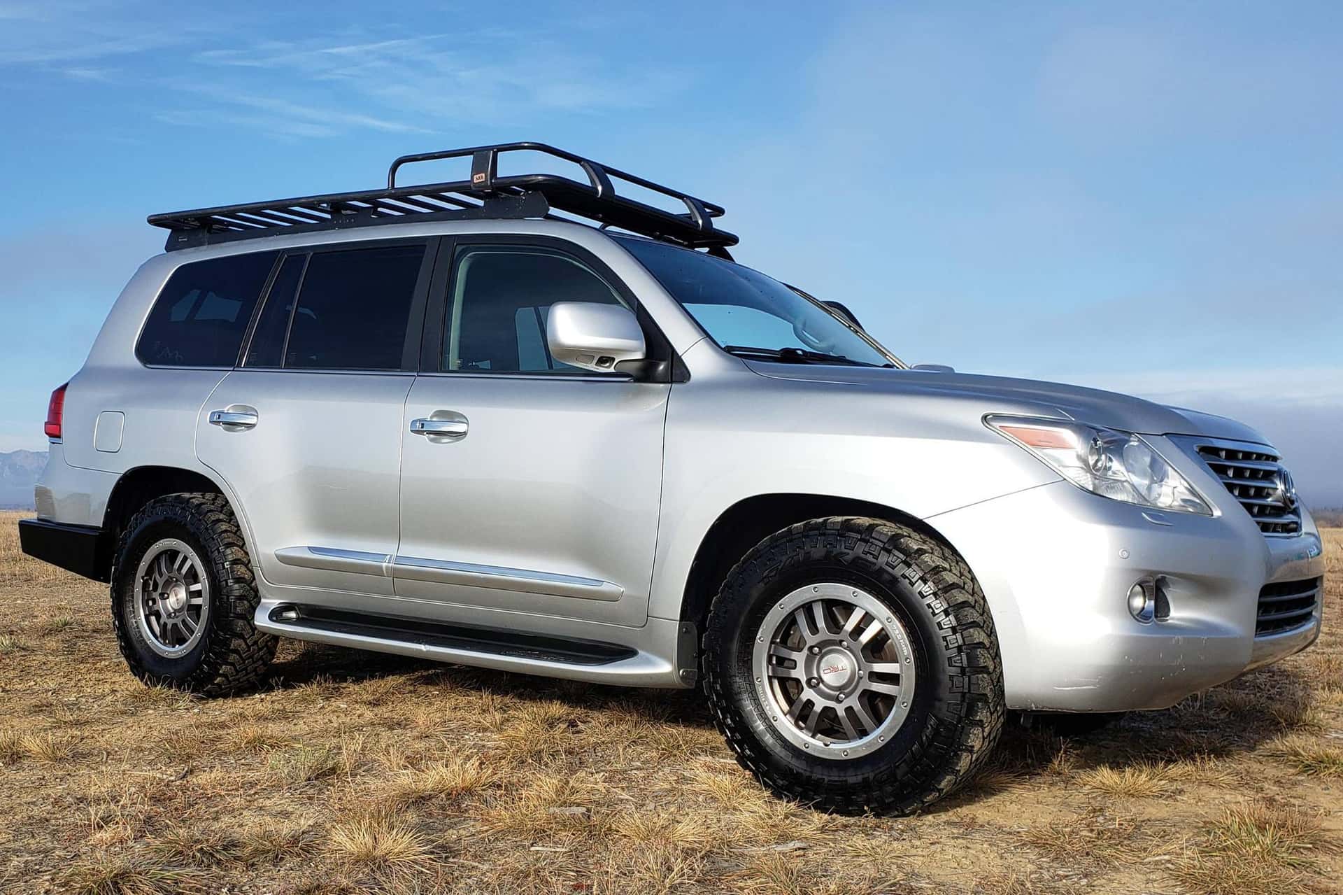 2009 Lexus LX sold for $21,500