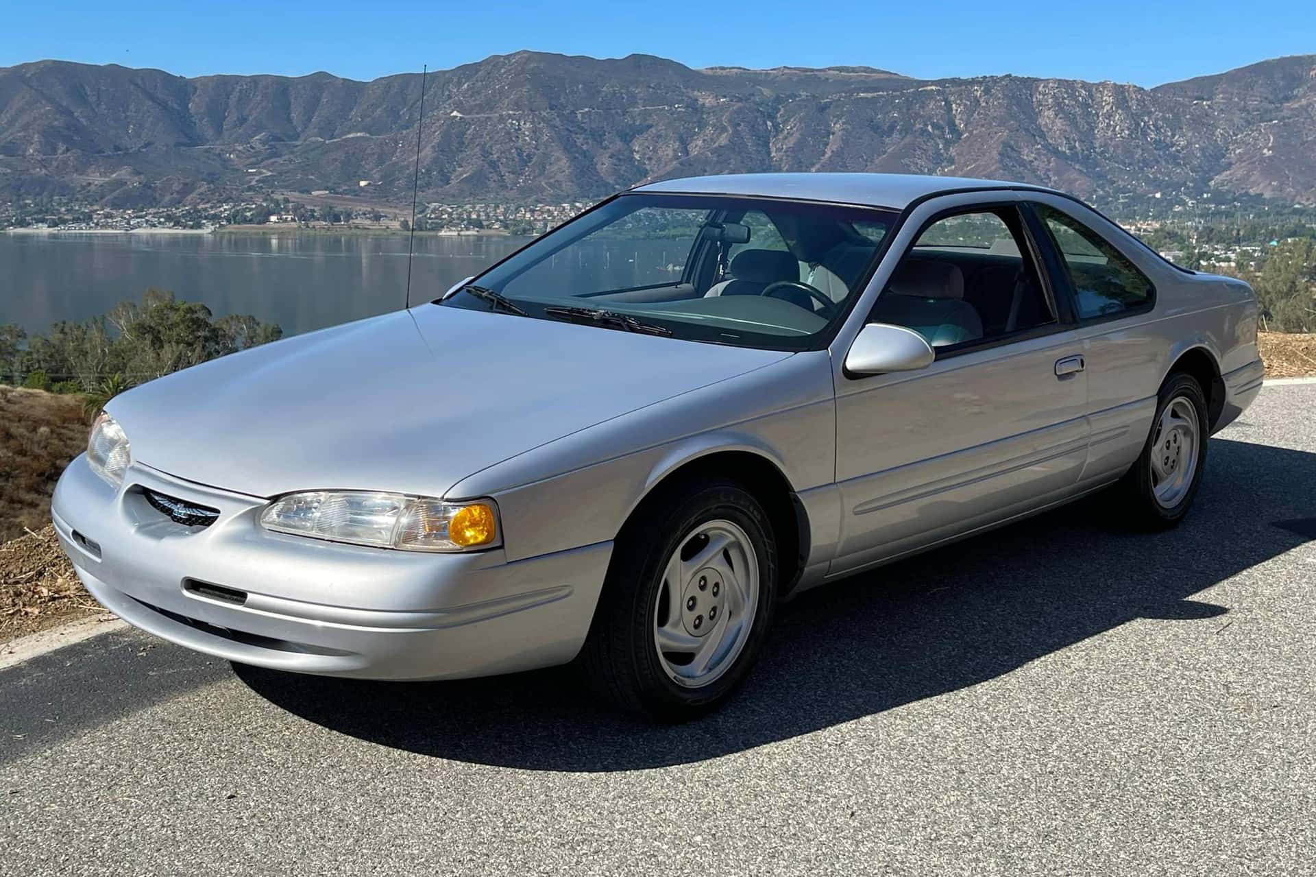 1996 Ford Thunderbird sold for $4,434