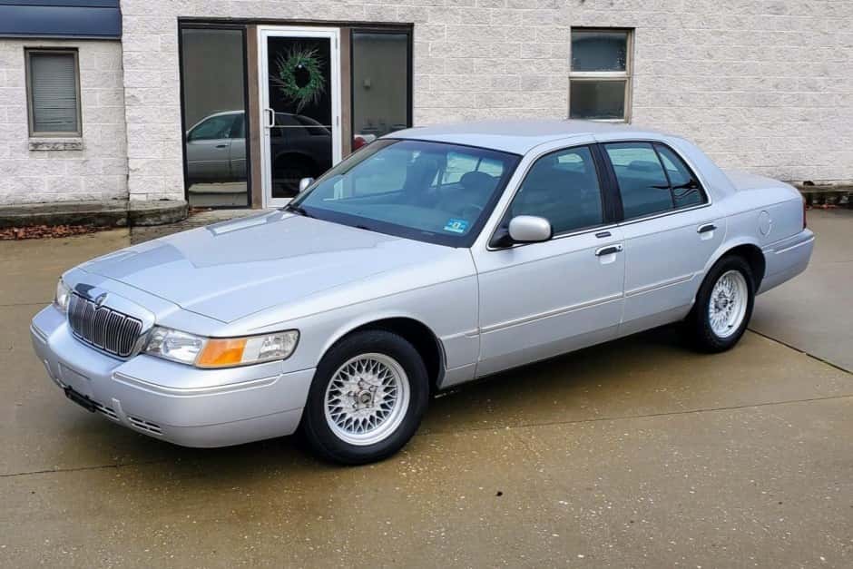 2000 Mercury Marquis & Grand Marquis sold for $14,000