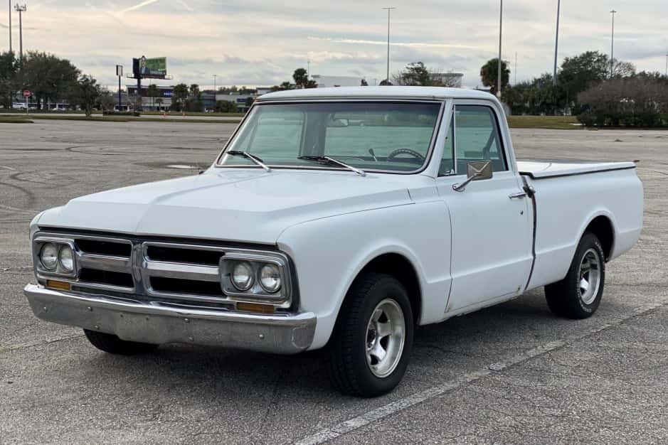 1967 GMC C/K 1967-1972 sold for $9,900