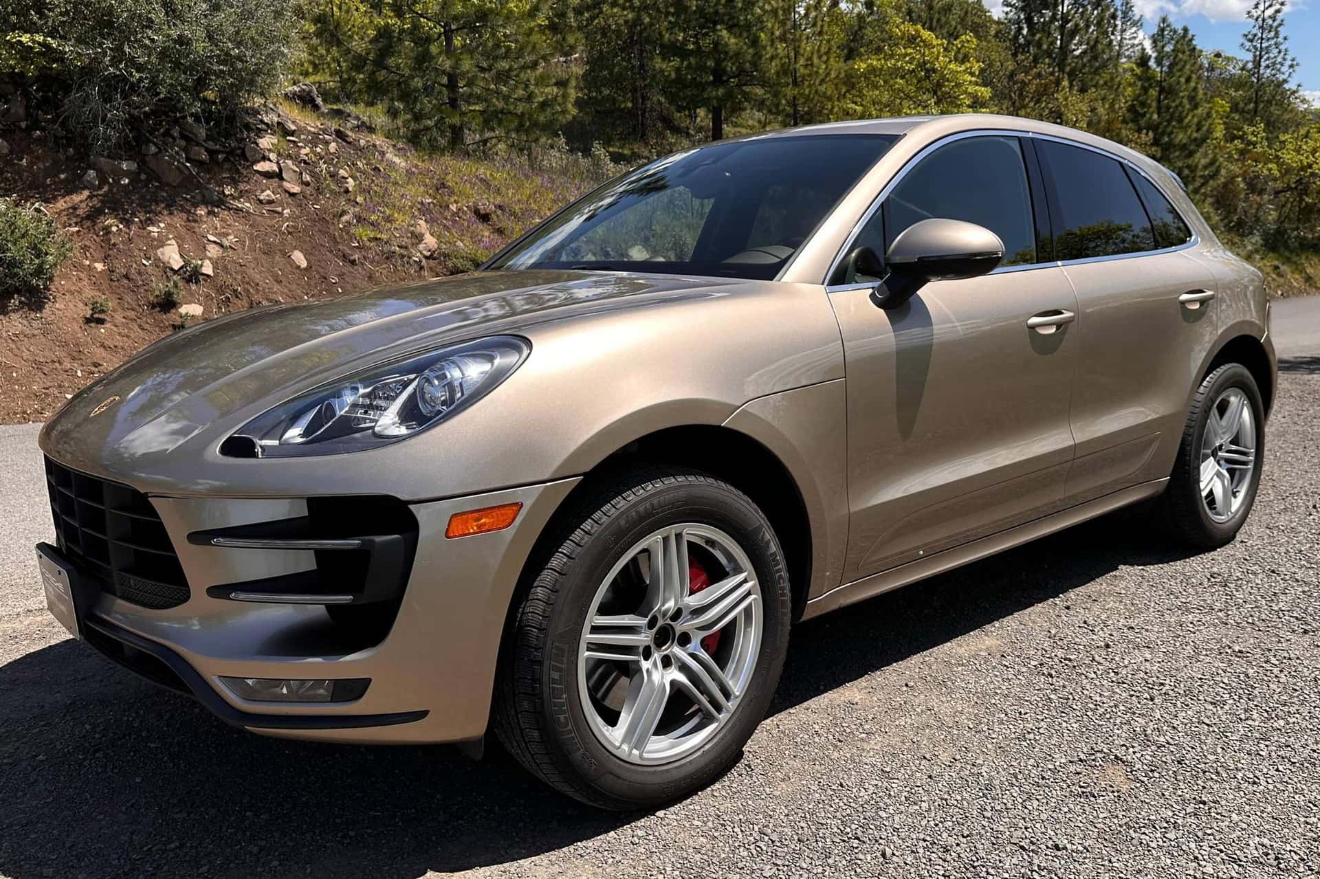 2016 Porsche Macan sold for $24,750