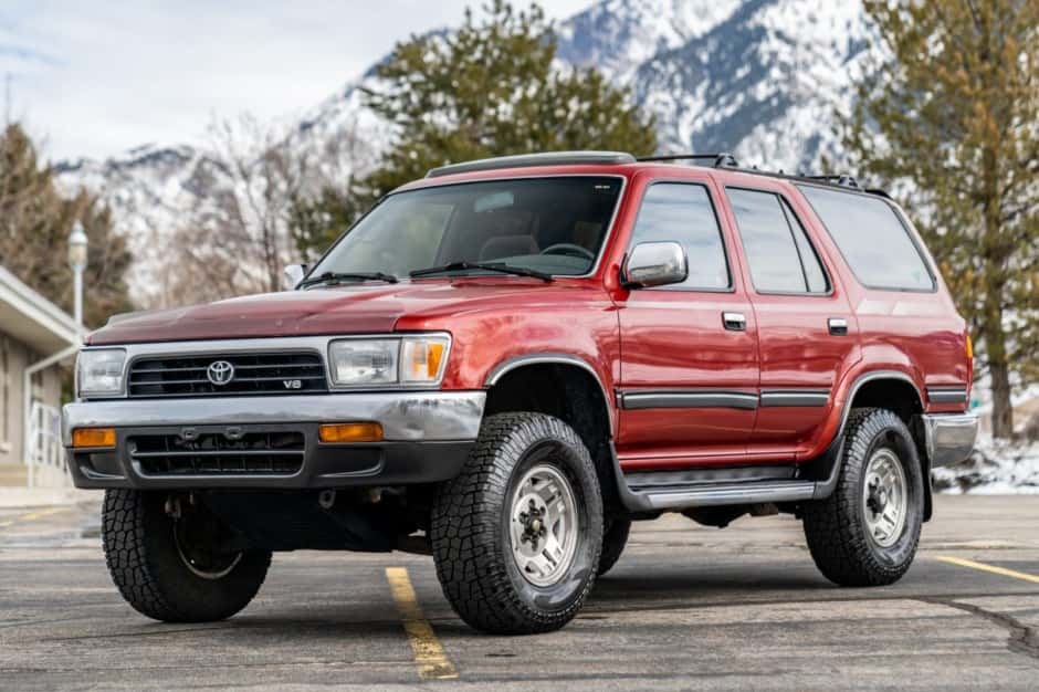 1993 Toyota 4Runner (N120) sold for $5,900