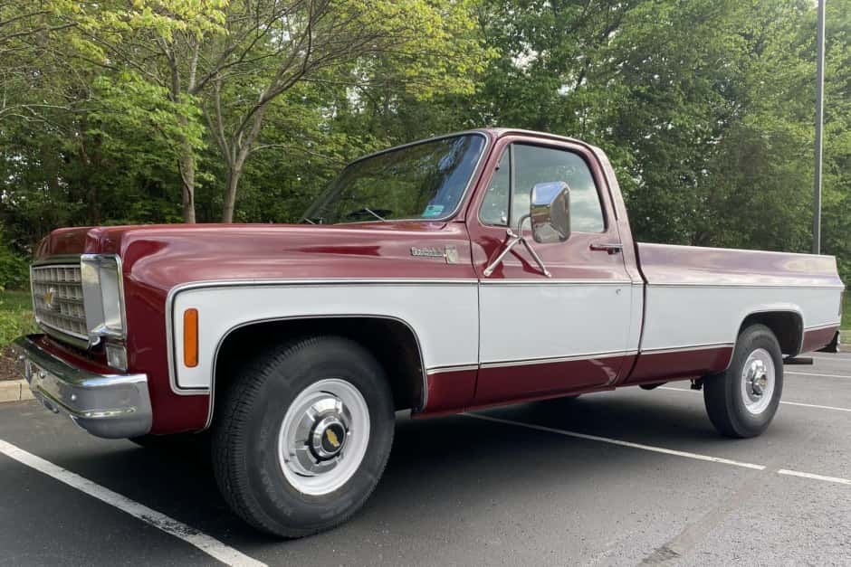 1975 Chevrolet C/K (1973-1991) sold for $19,600
