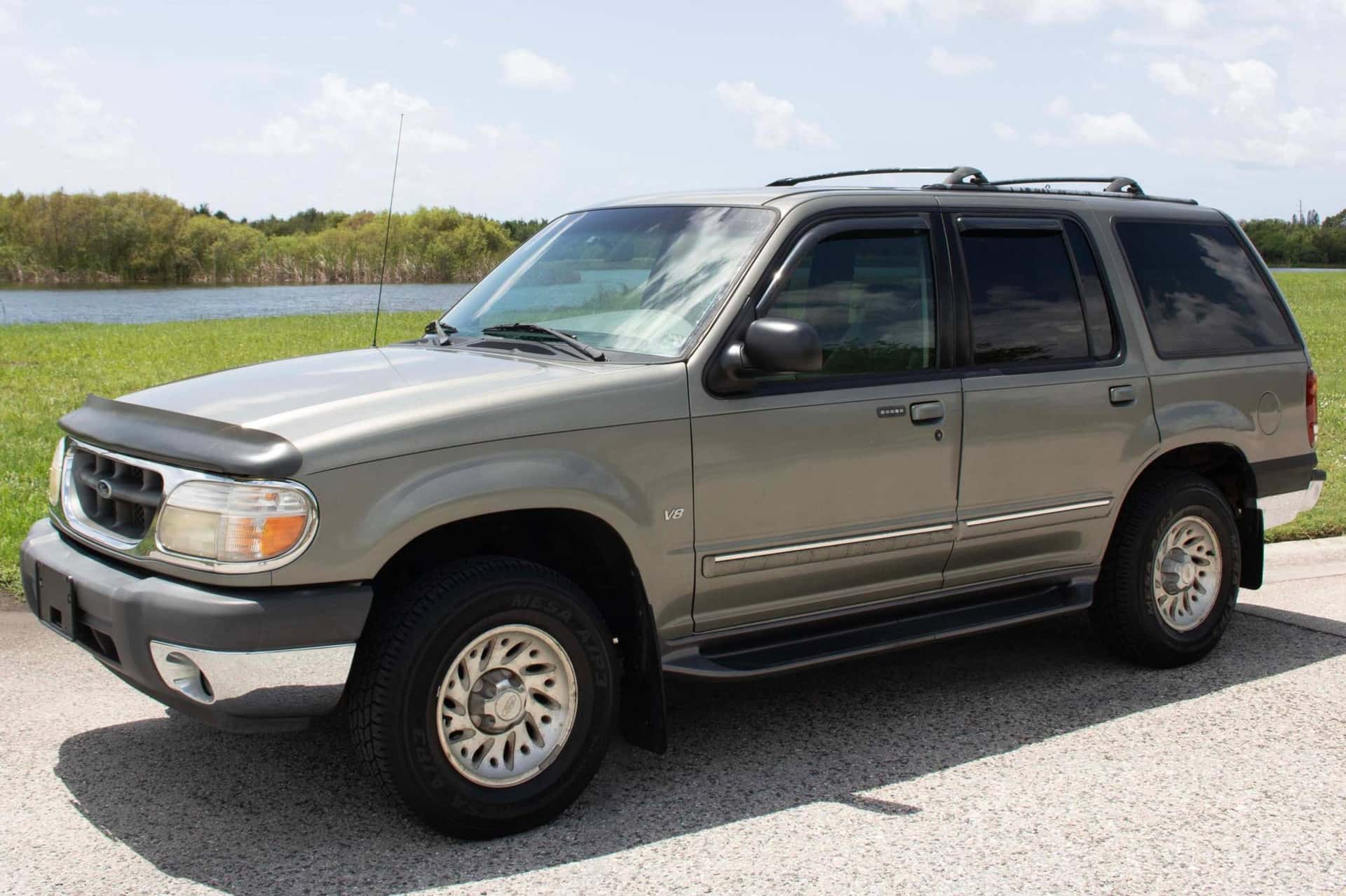2001 Ford Explorer sold for $4,350