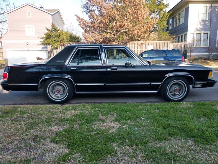1988 Mercury Grand Marquis sold for $3,400