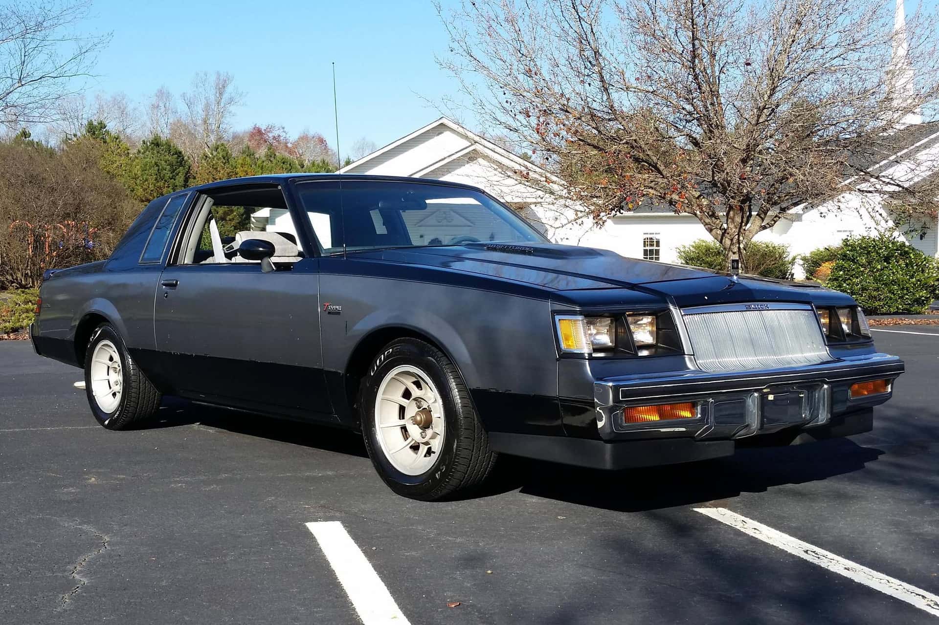 1986 Buick Regal sold for $17,000