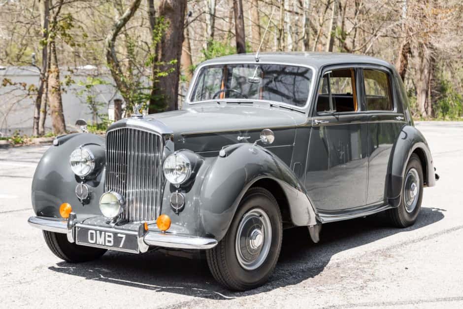 1952 Bentley Mark VI sold for $26,000