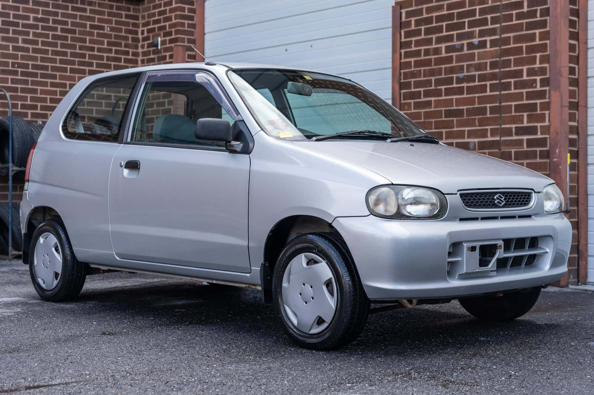 1998 Suzuki Alto sold for $3,200