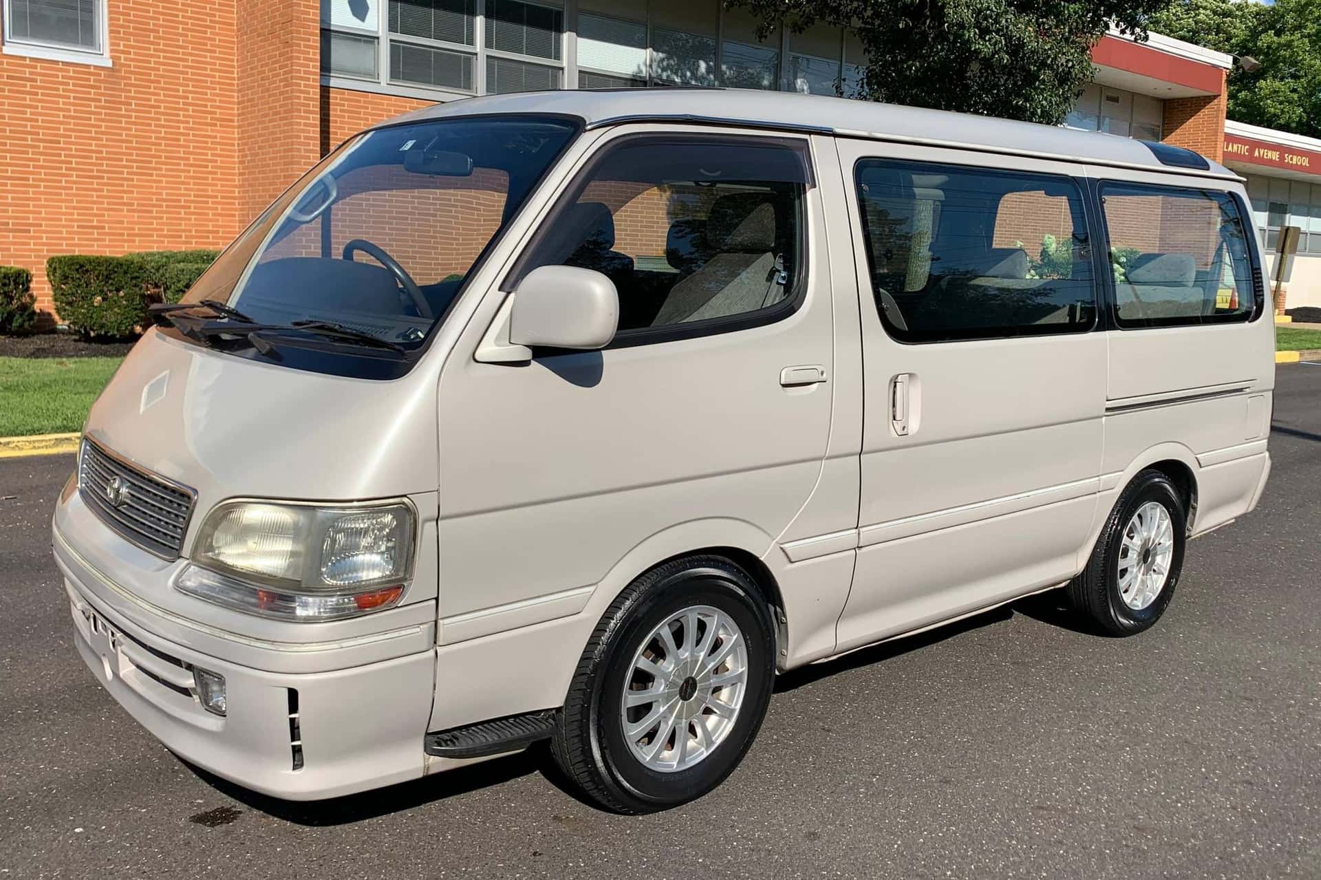 1996 Toyota HiAce sold for $9,200