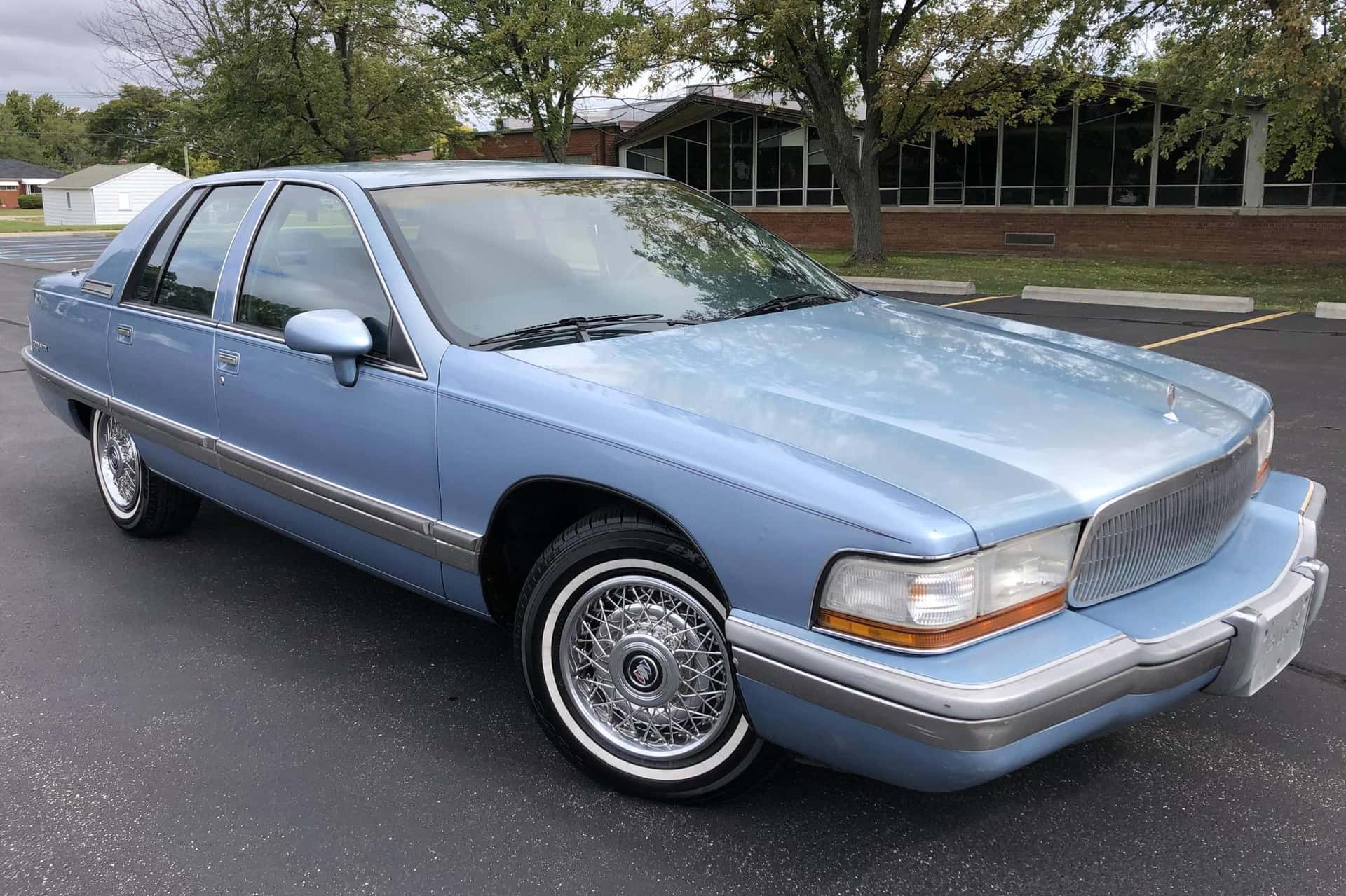1992 Buick Roadmaster sold for $6,200