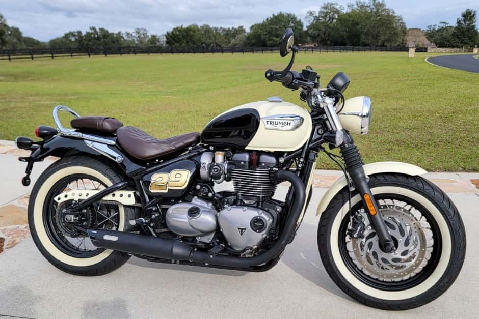 2018 Triumph New Bonneville (2000+) sold for $7,700