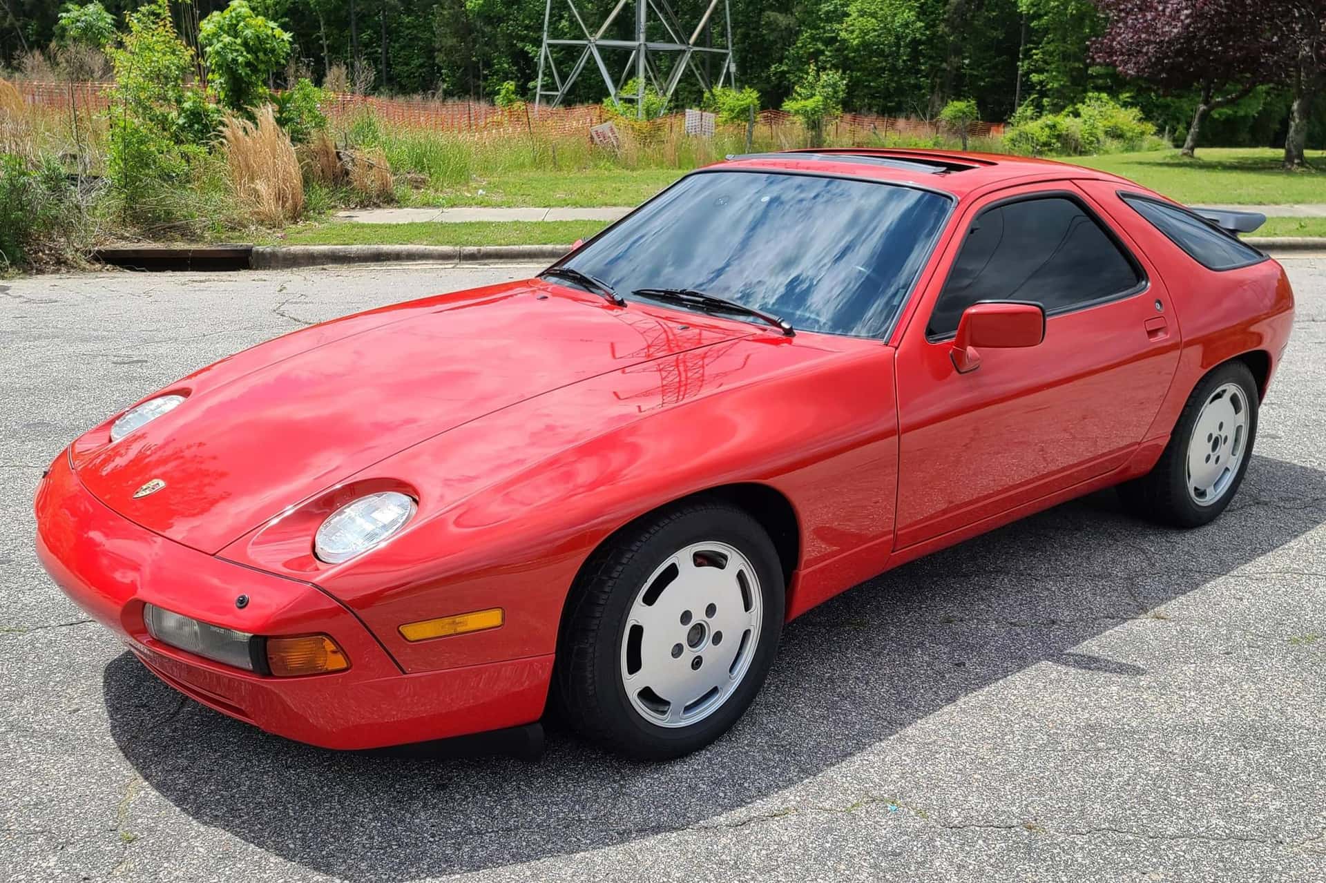 1988 Porsche 928 sold for $29,250