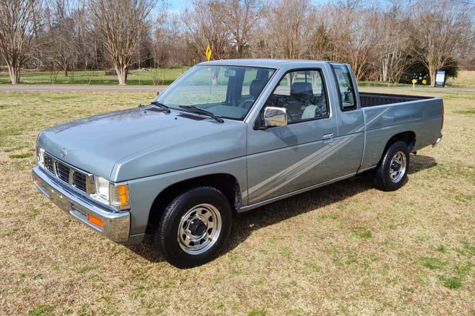 1993 Nissan Pickup sold for $8,750