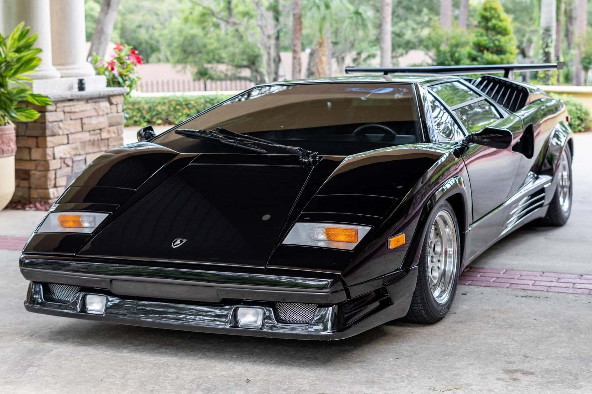 1989 Lamborghini Countach sold for $342,000