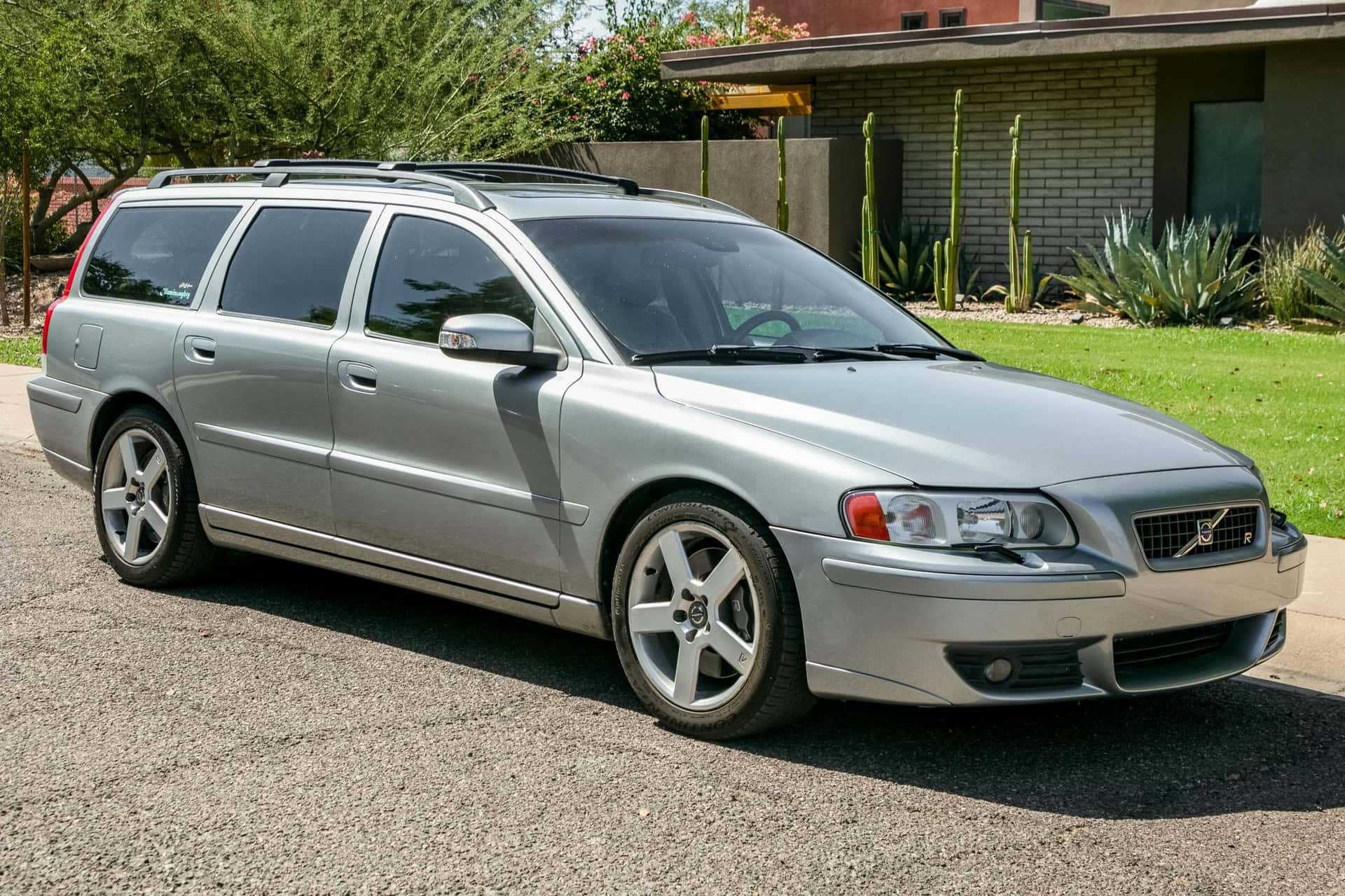 2007 Volvo V70 sold for $13,500