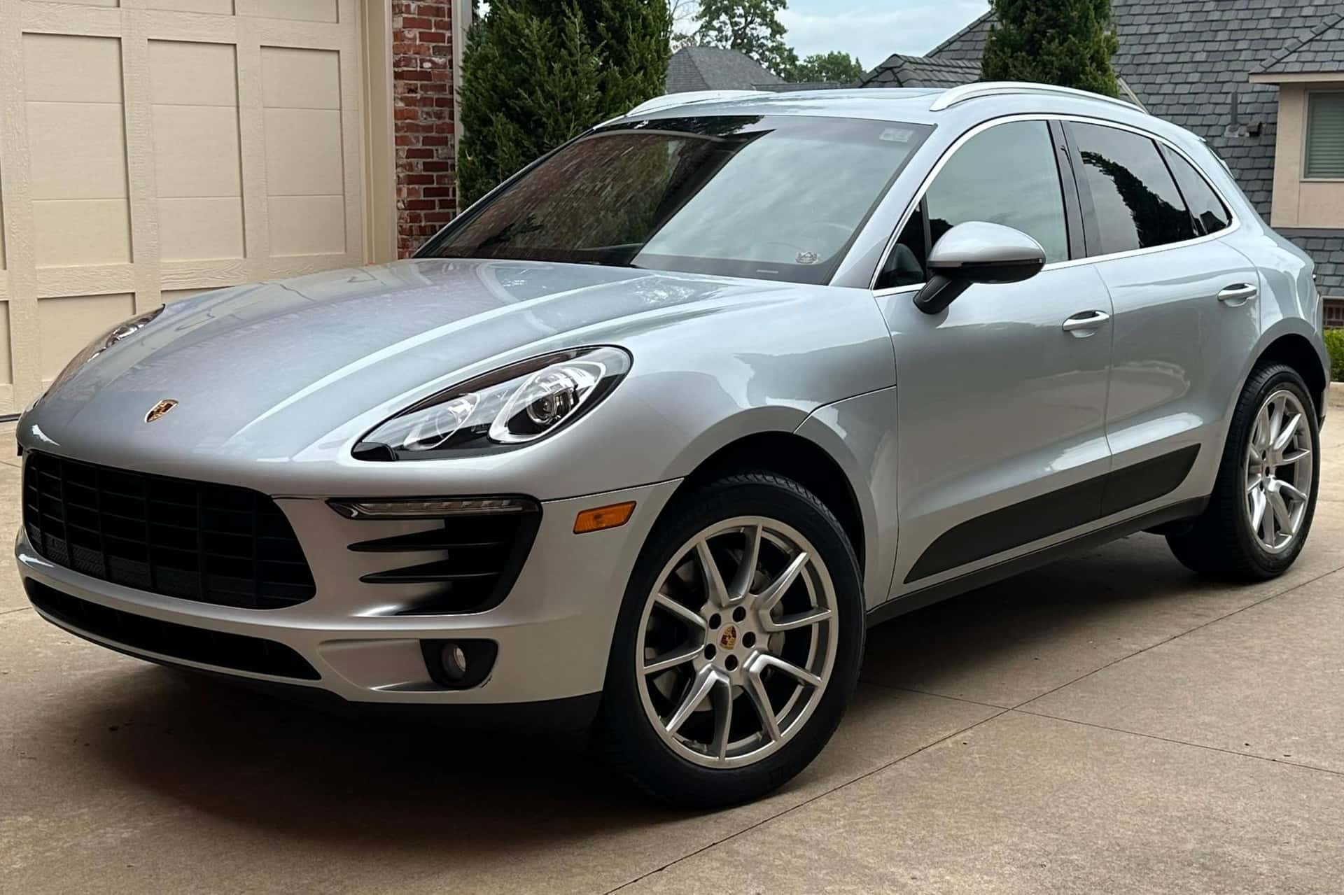 2015 Porsche Macan sold for $28,500