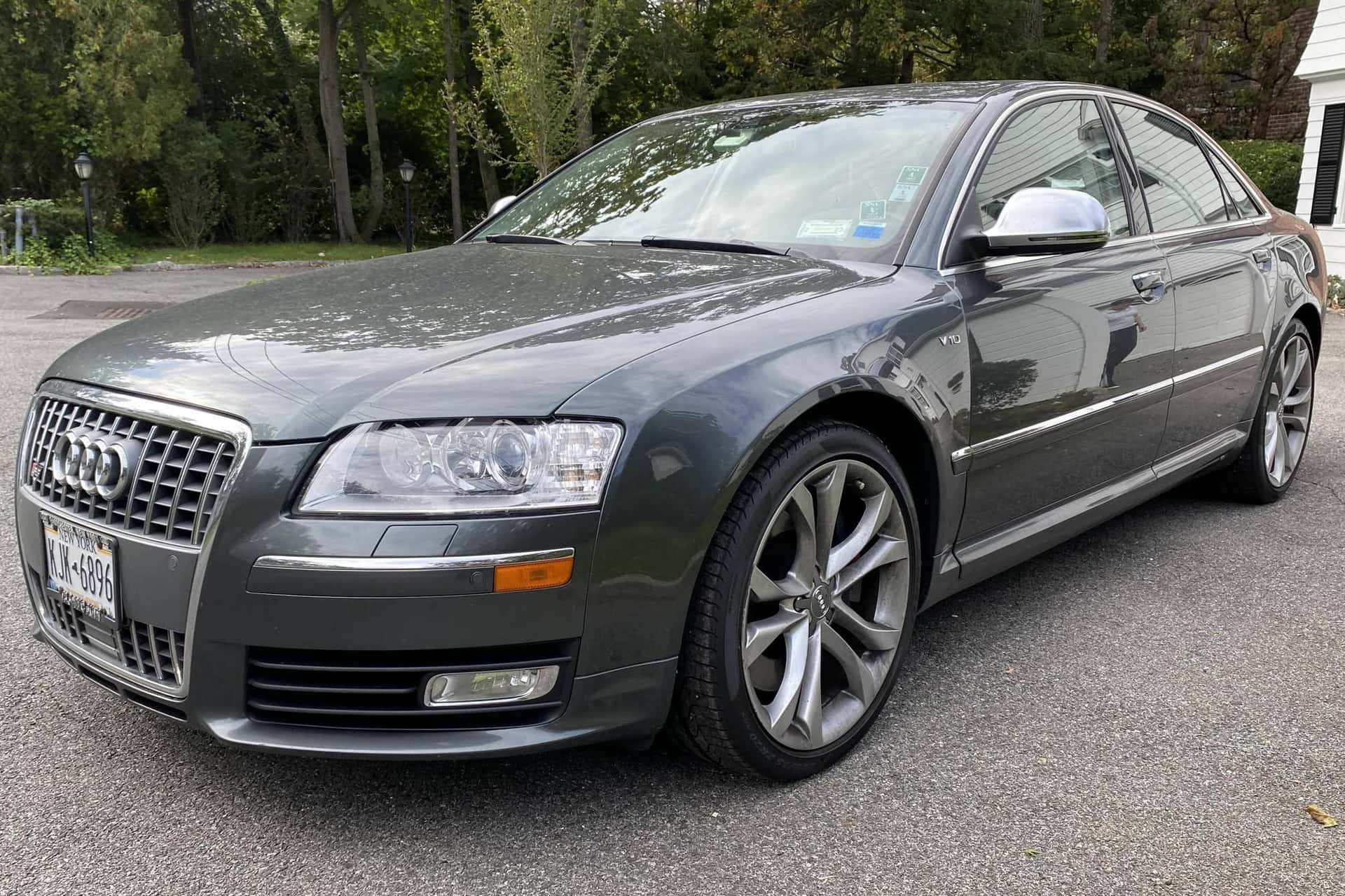 2009 Audi S8 sold for $20,000