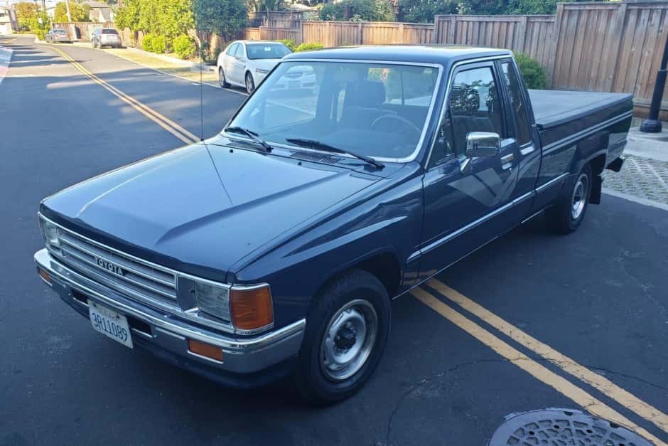 1988 Toyota Pickup (N50/N60/N70 1984-1988) sold for $8,800