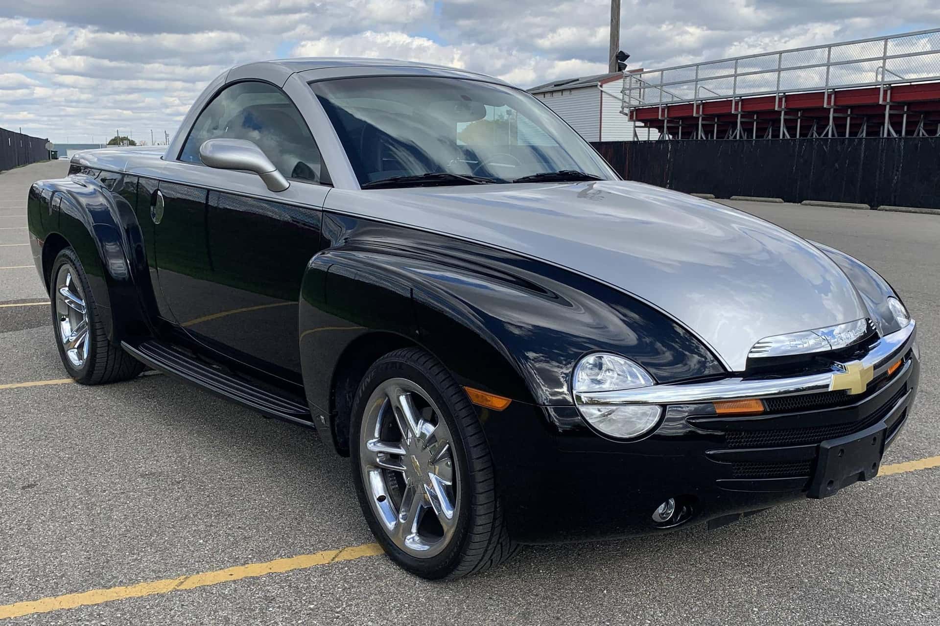 2006 Chevrolet SSR sold for $39,000