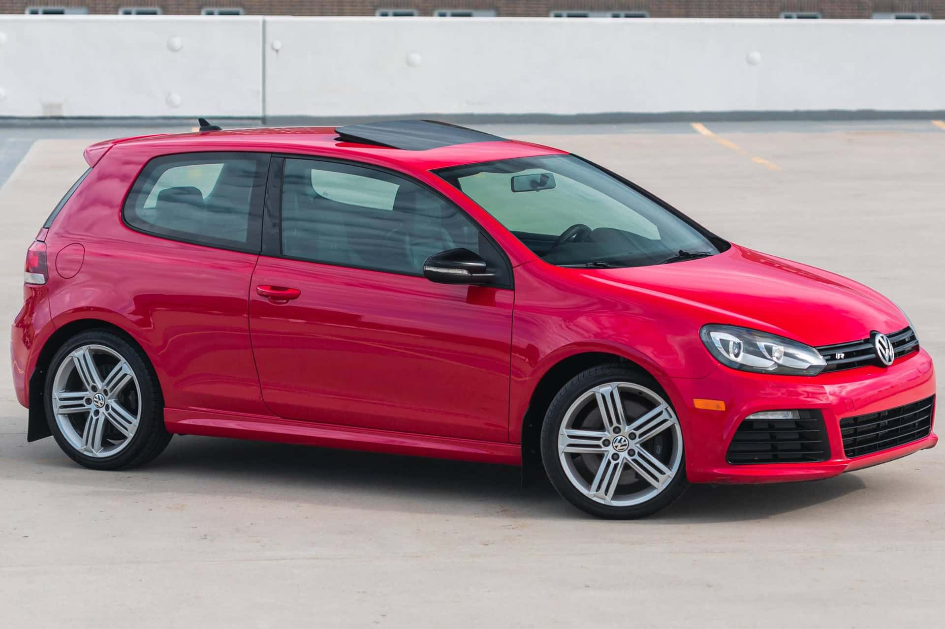 2012 Volkswagen Golf R sold for $19,250