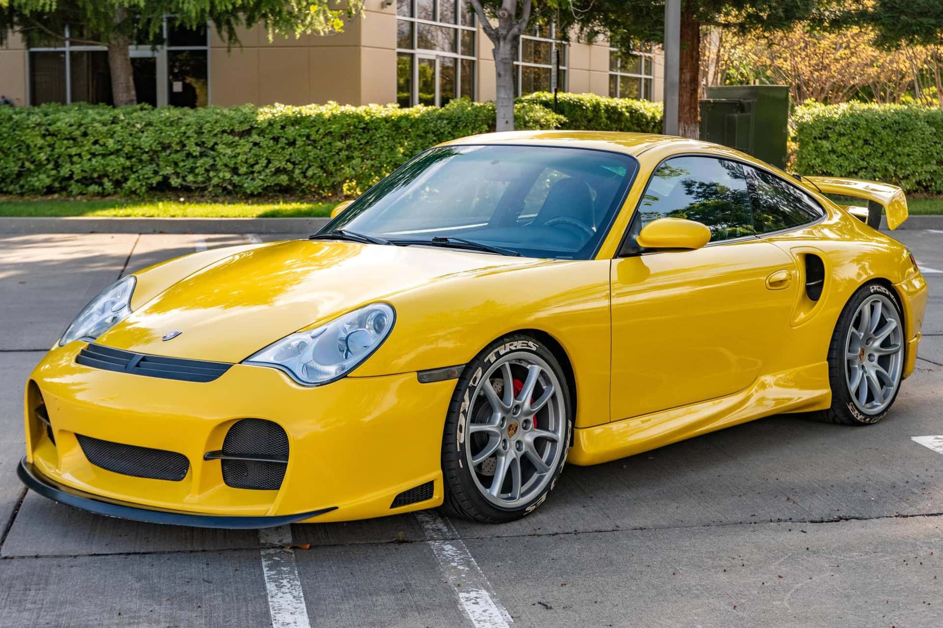 2001 Porsche 996 911 sold for $68,000