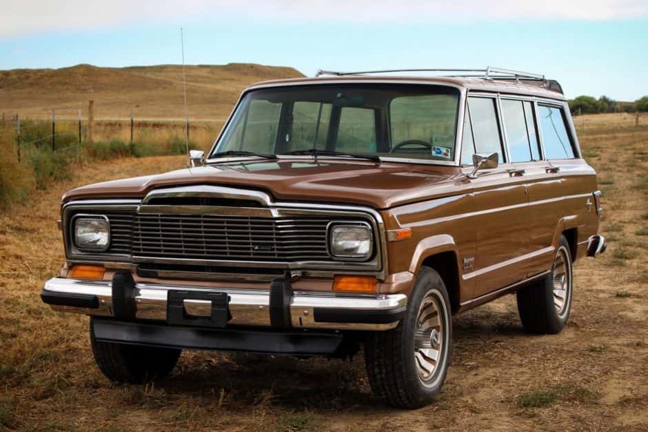 1980 Jeep SJ Wagoneer sold for $14,500