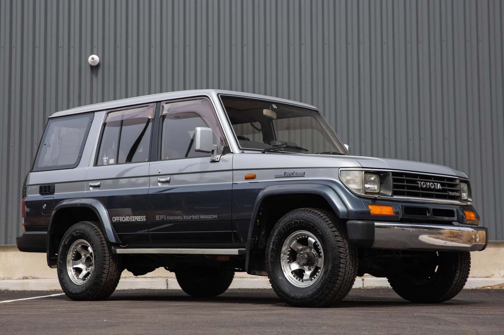 1992 Toyota Land Cruiser sold for $14,000