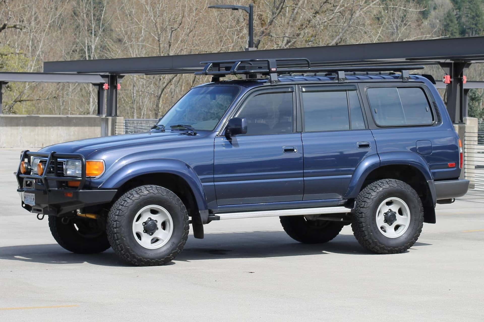 1997 Toyota Land Cruiser sold for $10,050
