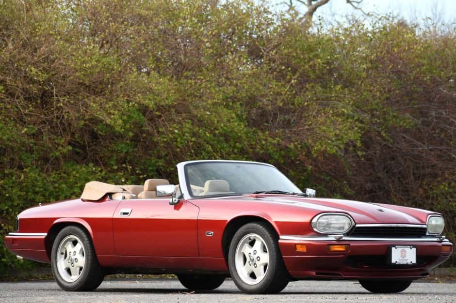 1994 Jaguar XJS sold for $23,500