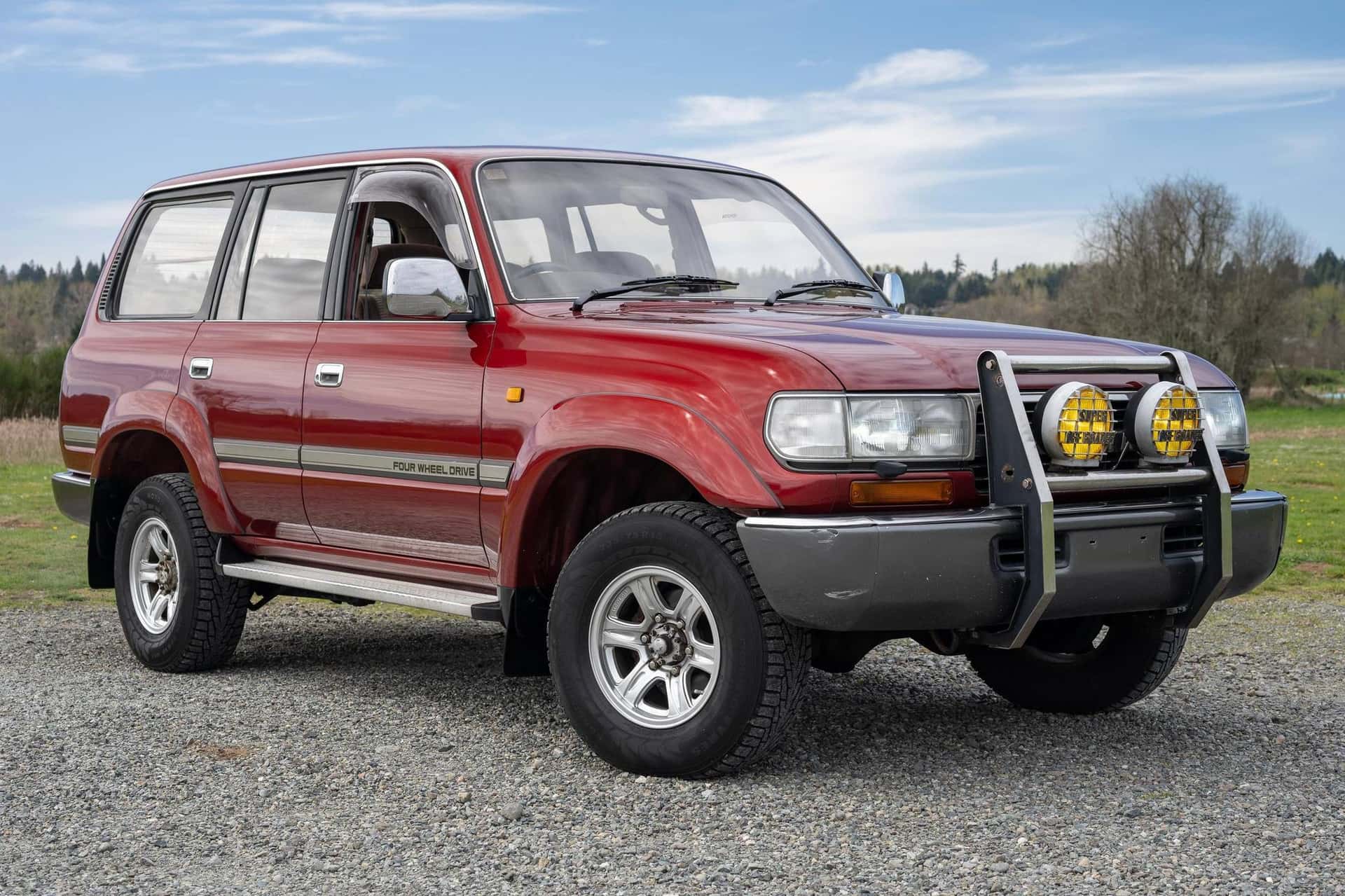 1990 Toyota Land Cruiser sold for $15,500