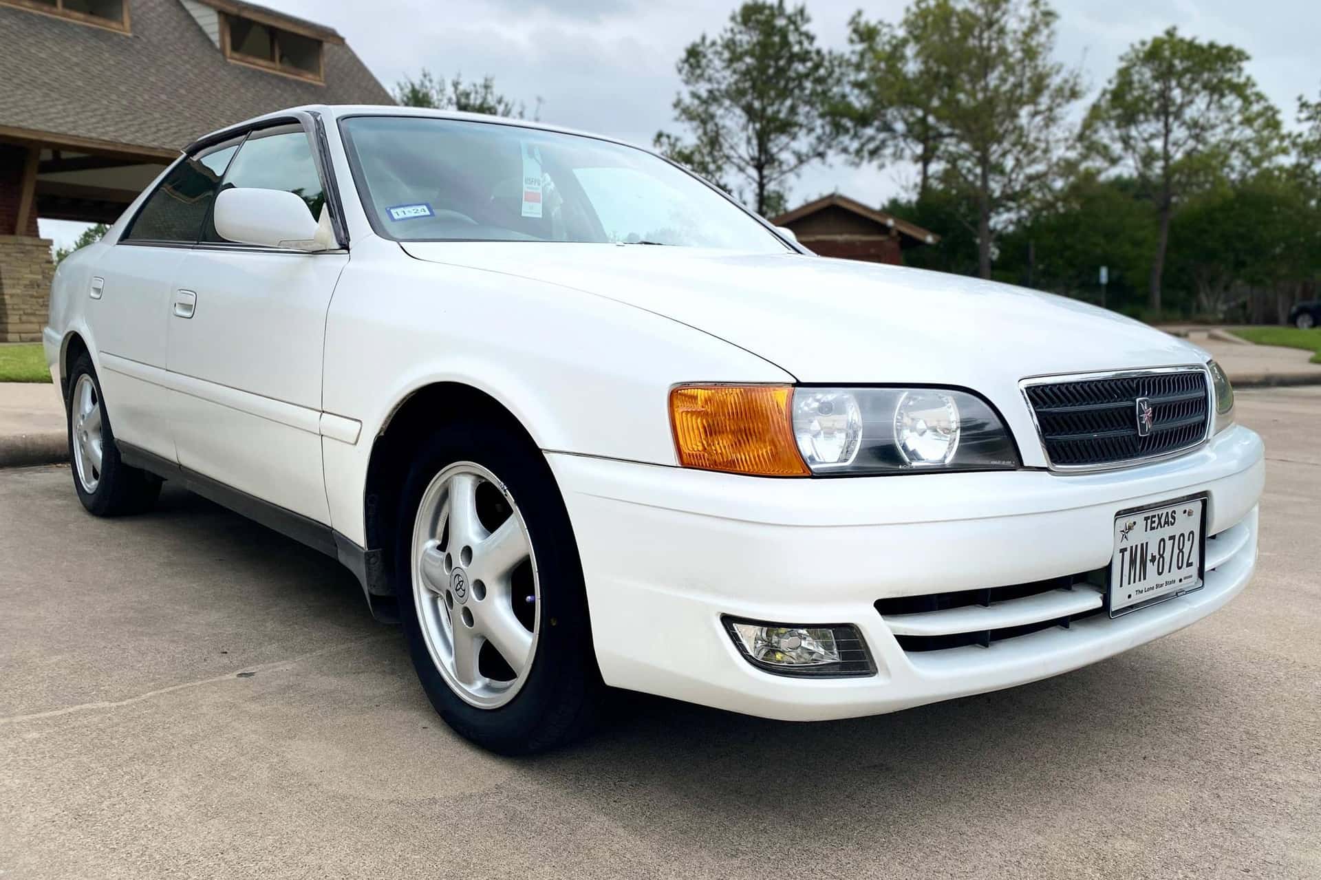 1998 Toyota Chaser sold for $7,890