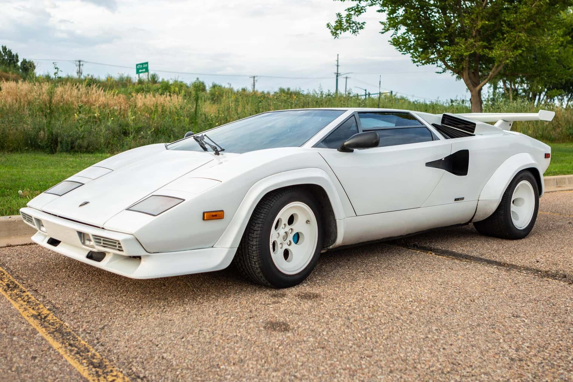 1982 Lamborghini Countach sold for $480,000
