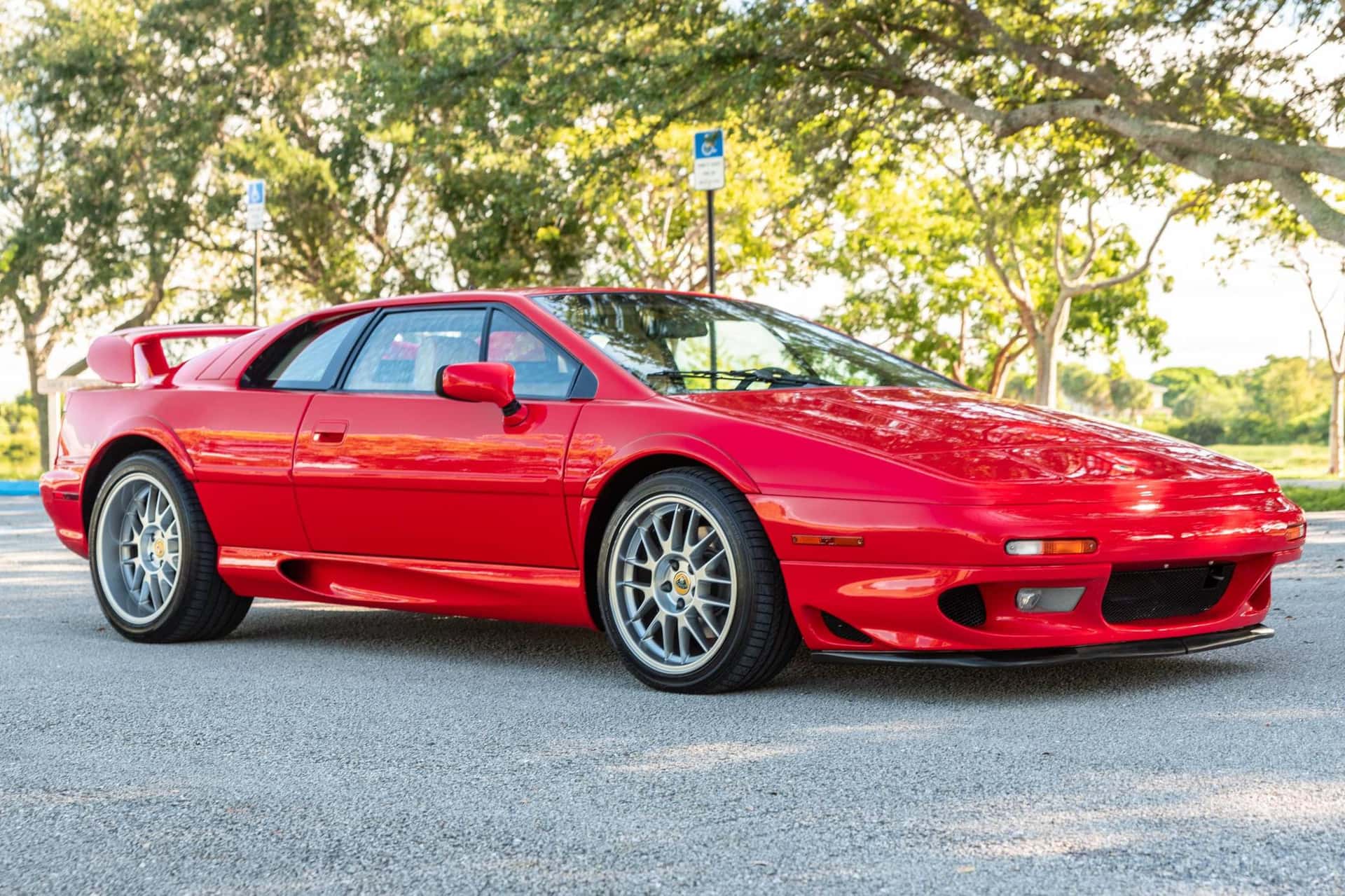 1998 Lotus Esprit sold for $63,000