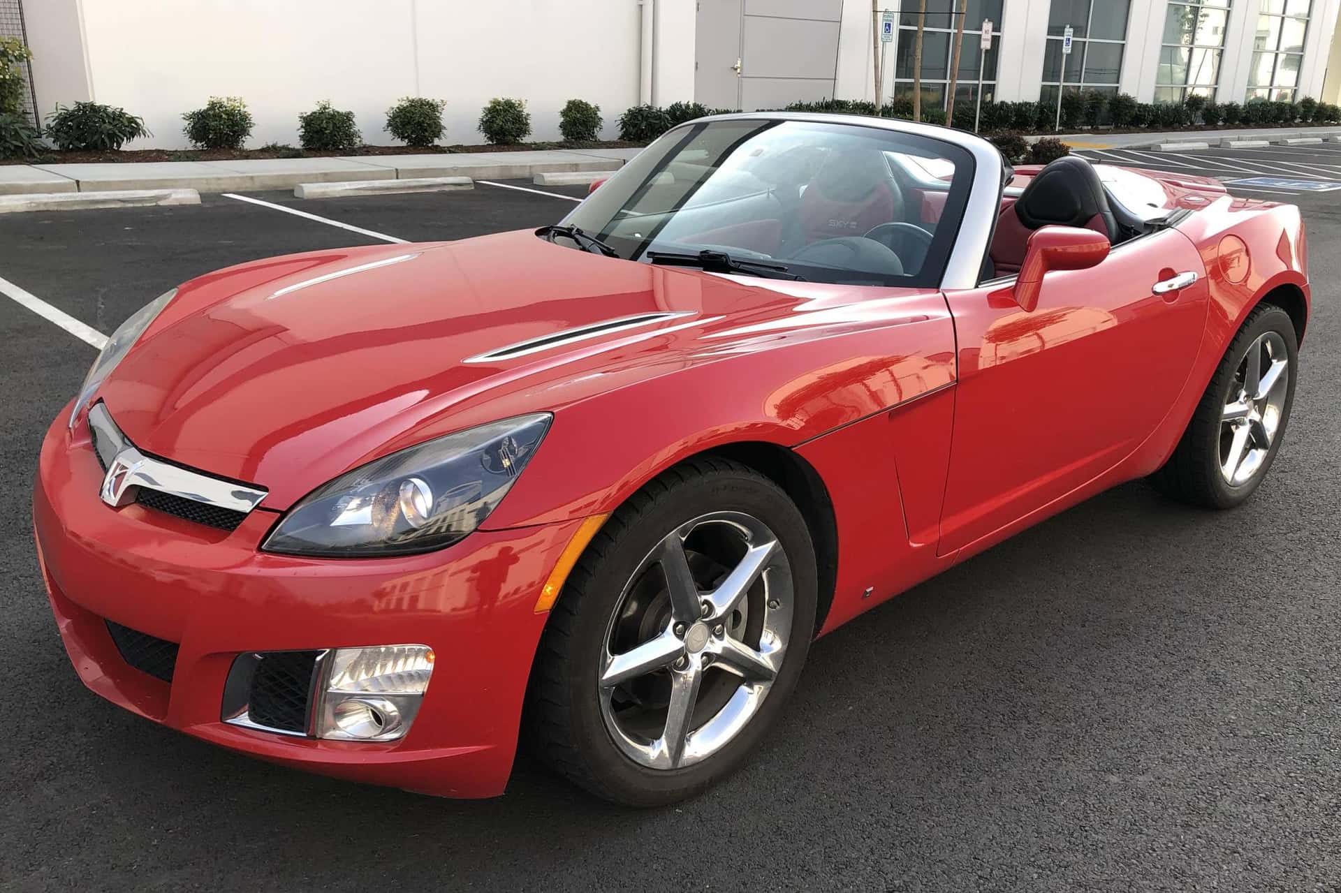 2008 Saturn Sky sold for $11,400