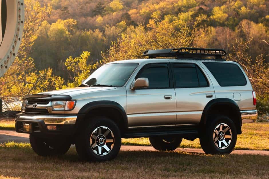 2002 Toyota 4Runner (N180) sold for $13,999