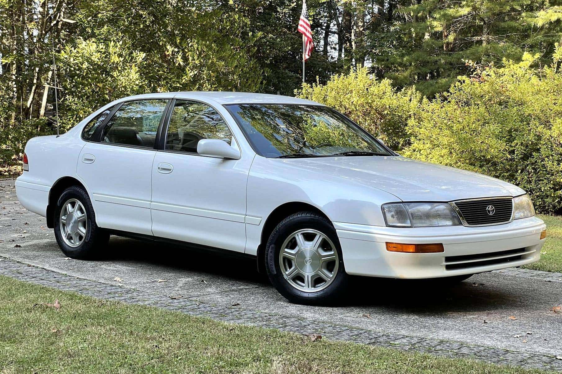1996 Toyota Avalon sold for $10,800