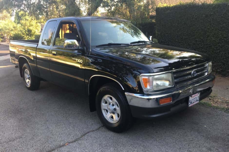1998 Toyota T100 sold for $11,000