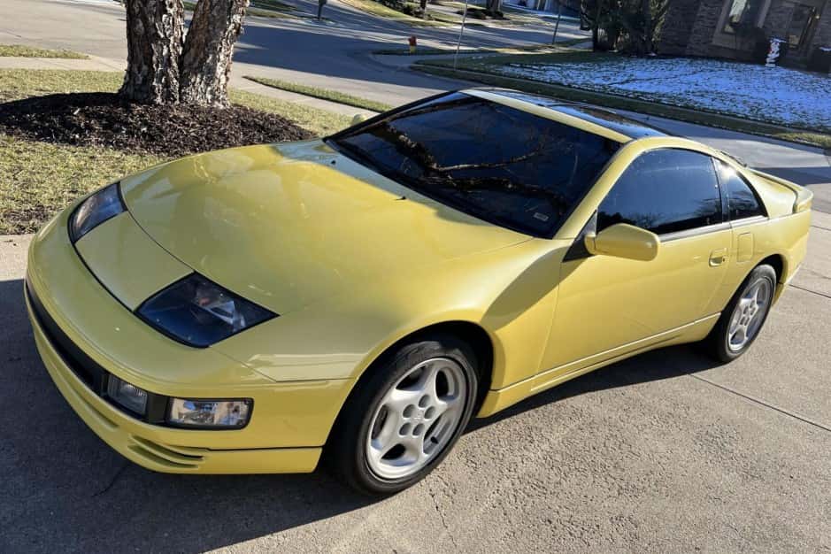 1990 Nissan Z32 300ZX sold for $15,750