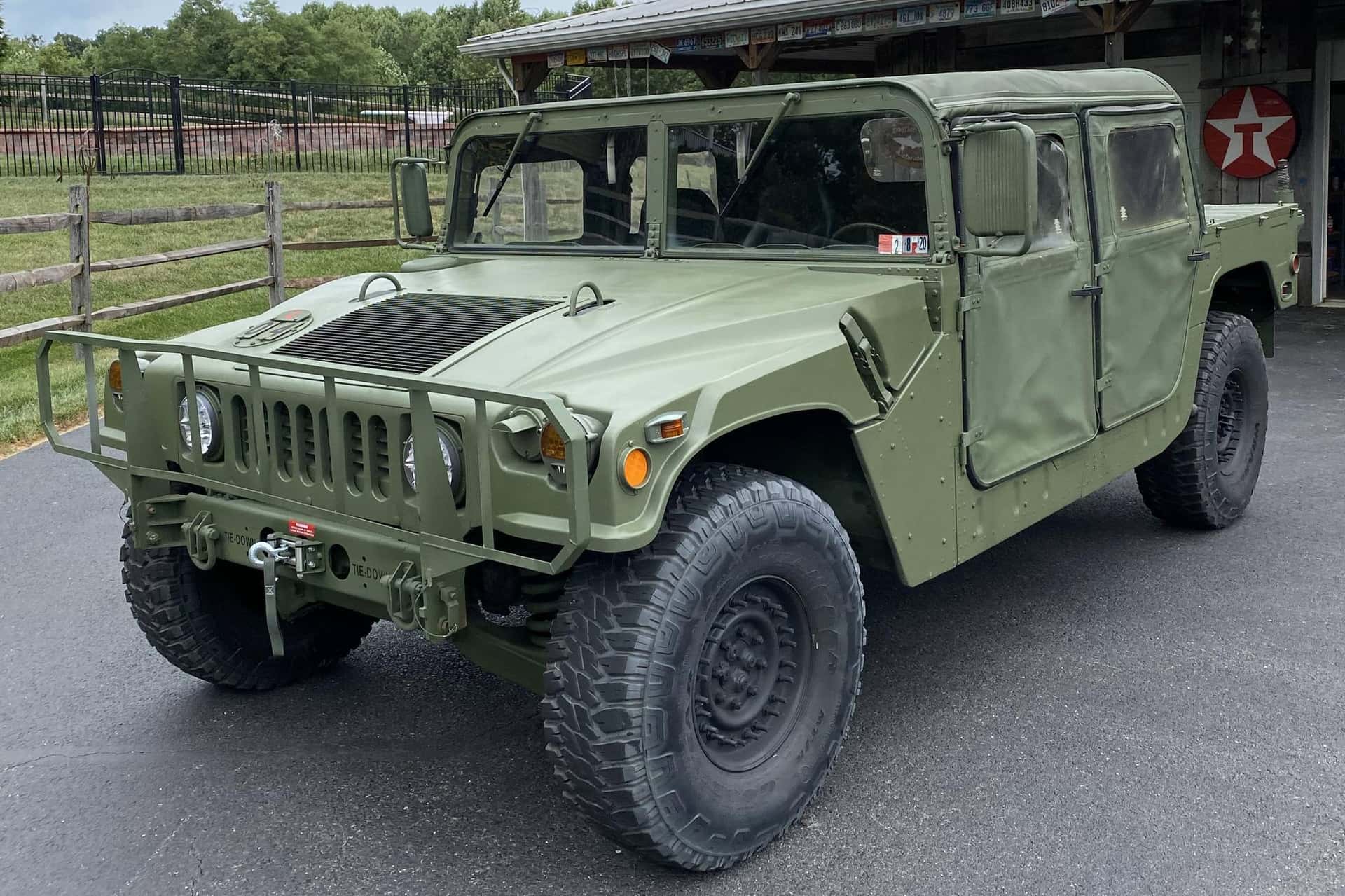 1998 AM General Hummer sold for $17,000