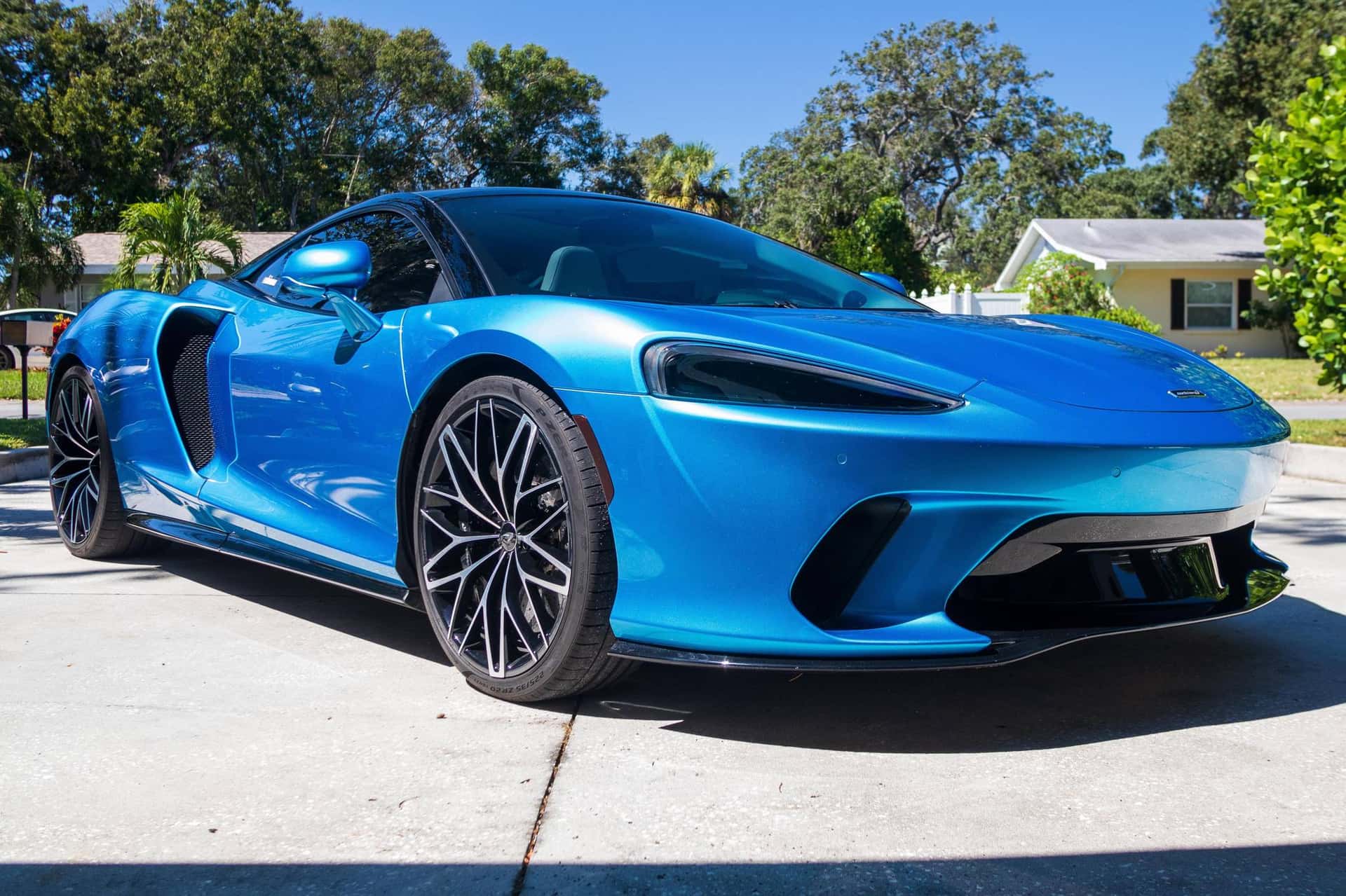 2022 McLaren GT sold for $157,500