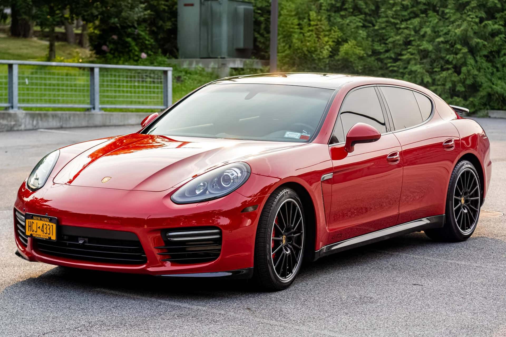 2015 Porsche Panamera sold for $54,500