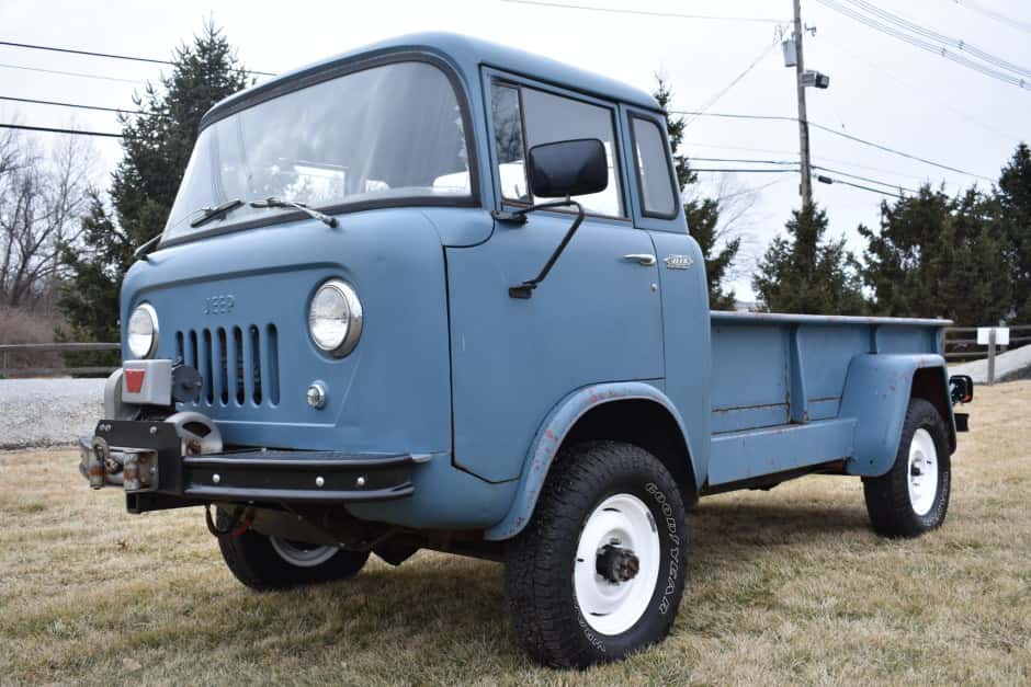 1963 Jeep Forward Control sold for $12,100