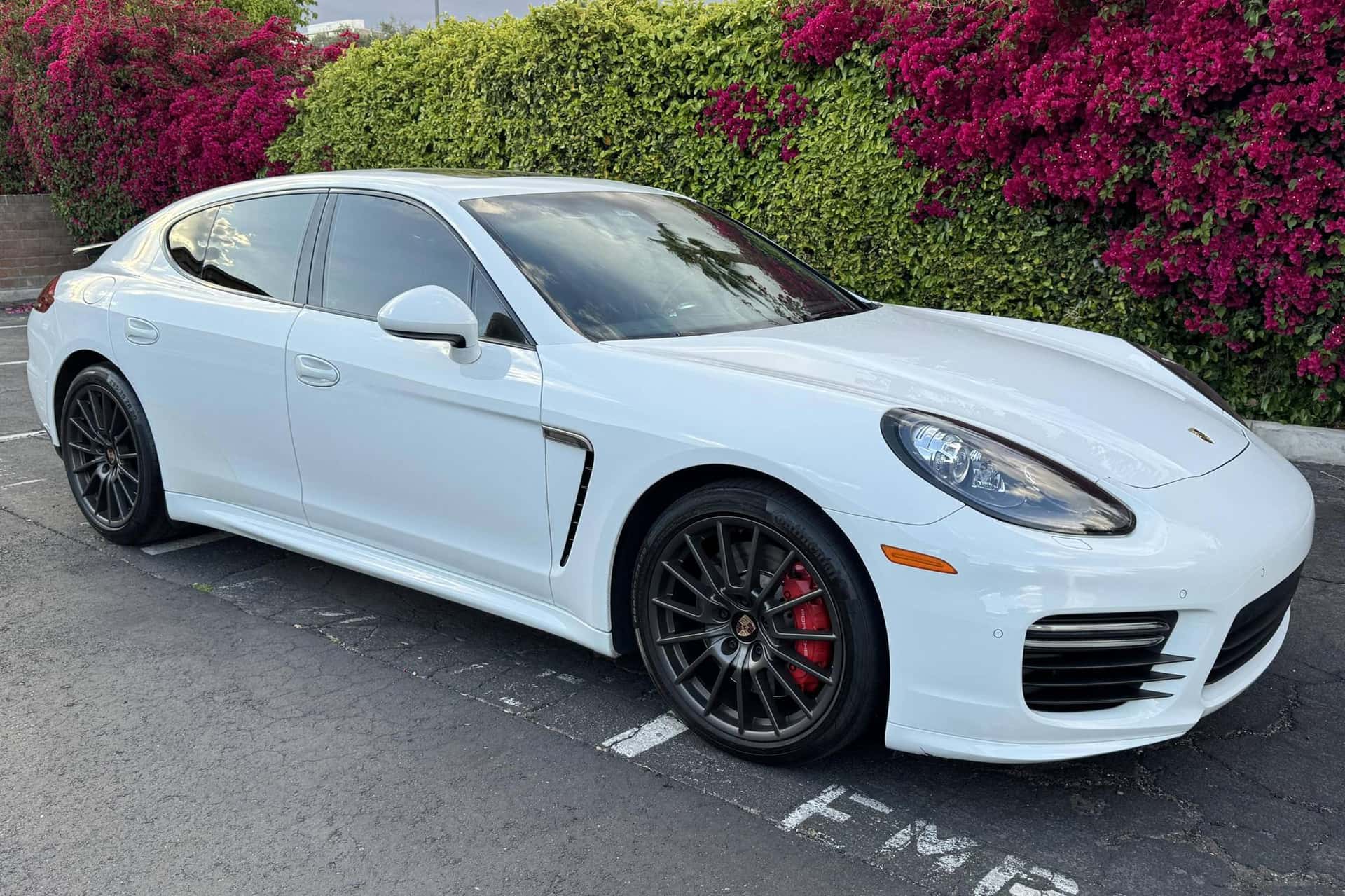 2014 Porsche Panamera sold for $36,000