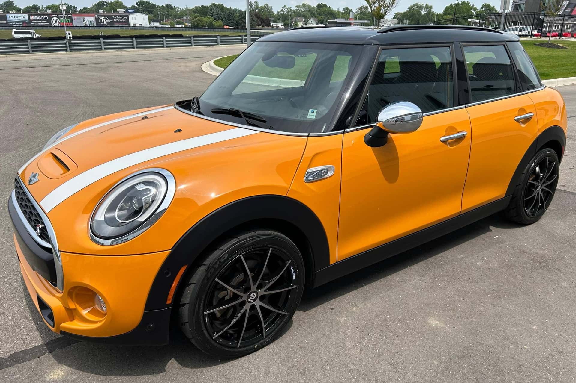 2018 MINI Cooper sold for $21,100