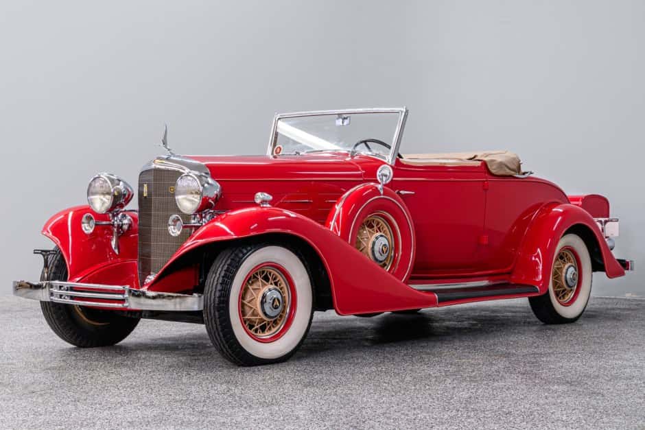 1933 Cadillac V8 sold for $96,000