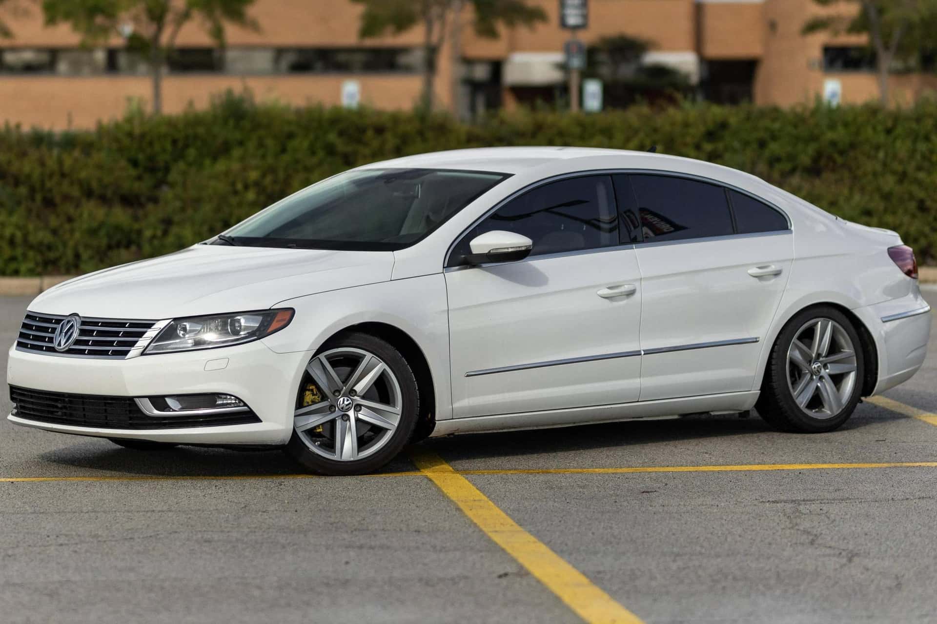 2013 Volkswagen CC sold for $10,300