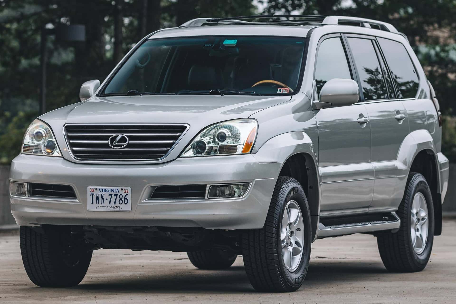 2005 Lexus GX sold for $23,500