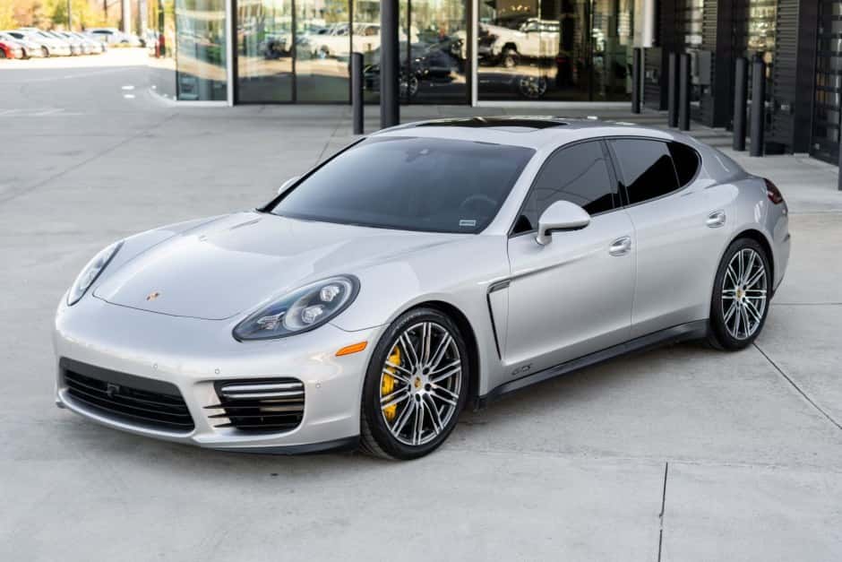 2016 Porsche Panamera sold for $38,750